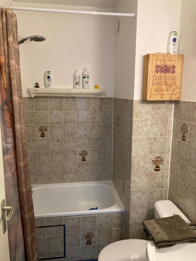 Tiny Apt W/ Balcony And Seaview, Even Out Of Your Bed ! Ostenda Zewnętrze zdjęcie